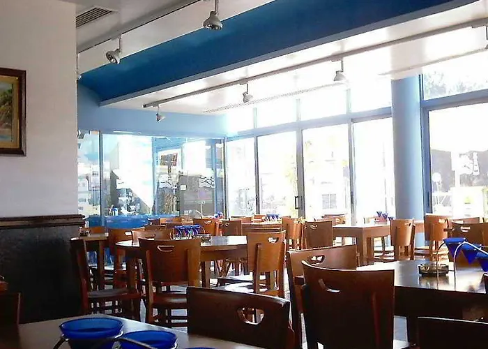 Costa מלון קמברילס