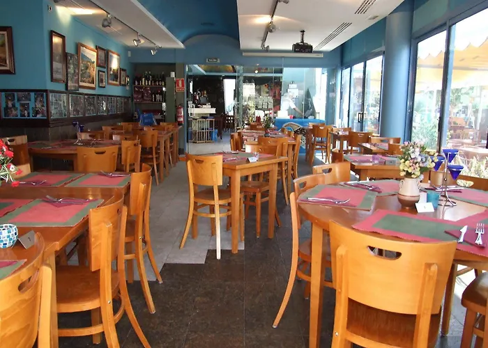 מלון Costa 3*
